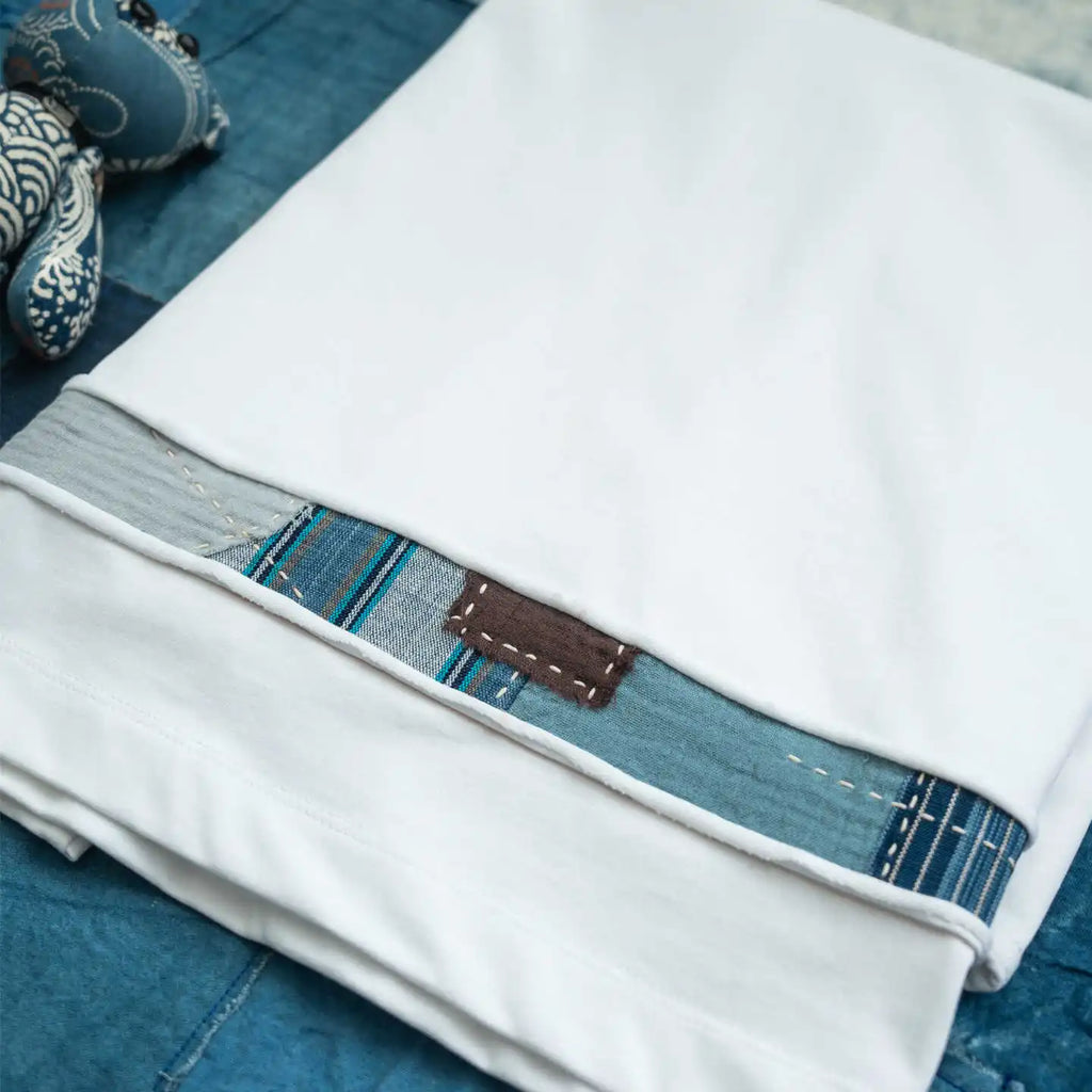 Indigo Retro Handmade Embroidery Patch Fabric Splicing Cotton Round Neck Short Sleeved T-shirt Men's and Women's Trendy Tees