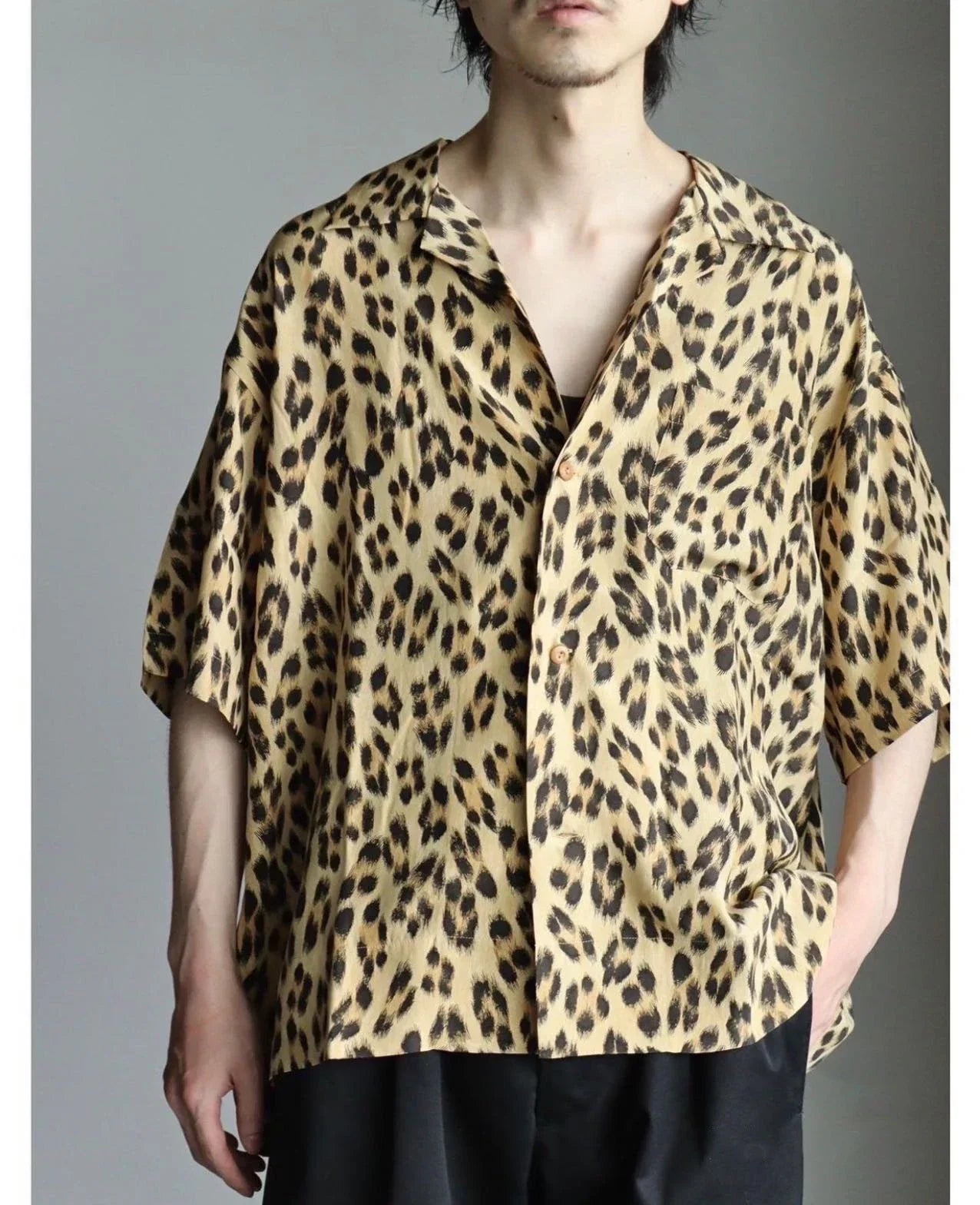 23ss Japanese Men and Women Casual Hawaiian Leopard Print Short Sleeved Cardigan Shirt
